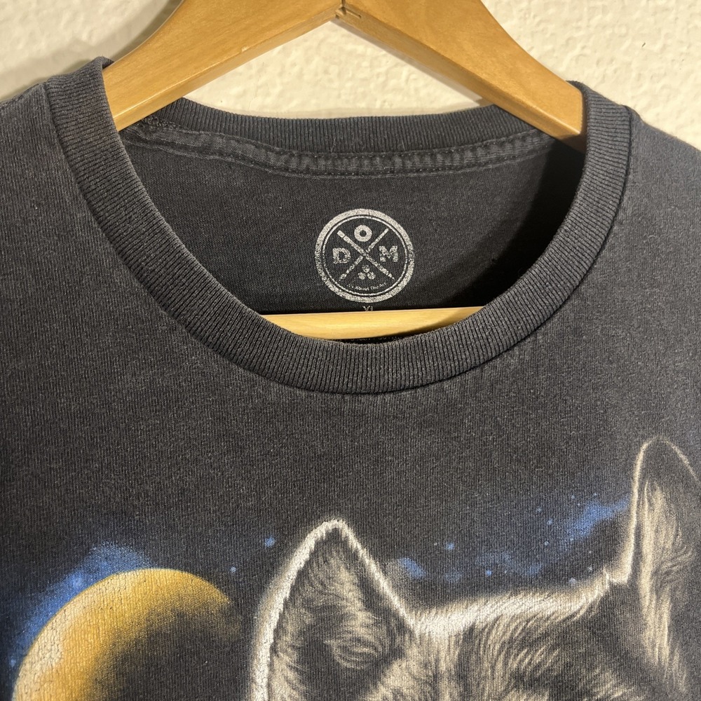 Wolf Pack Men T-Shirt XL Black DOM Midnight Graphic Adult Tee - Picture 5 of 6
